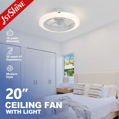Ventilatore di soffitto LED a 6 velocità con controllo remoto e pulizia facile