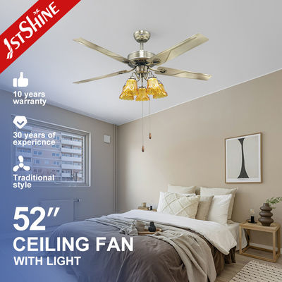 Ventilatore di soffitto a lame metalliche da 110V con luce da 52 pollici e motore alternativo