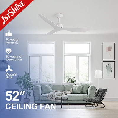 Ventilatore da soffitto bianco di plastica senza luce