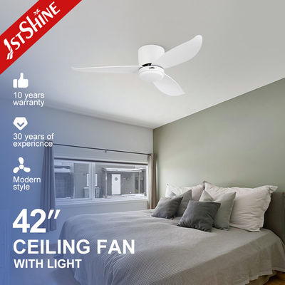 Ventilatore di soffitto a corrente continua con controllo remoto e luce a LED a 3 colori