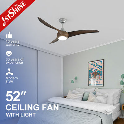 Ventilatore di soffitto a lame ABS da 52 pollici con luce a LED e telecomando in un design elegante