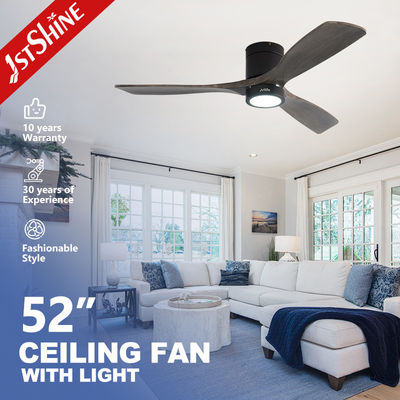 Ventilatore di soffitto a lame di legno con luce e telecomando per soffitti bassi