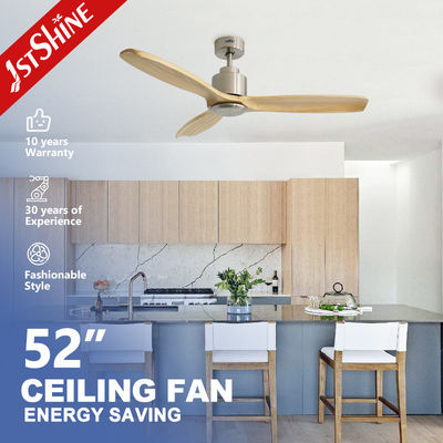 Ventilatore di soffitto in legno massello a corrente continua con elevato flusso d'aria di classe A