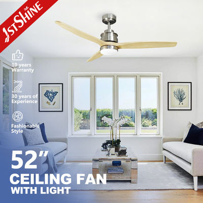 Illuminazione stabile Ventilatori di soffitto ad alta efficienza energetica Lame in legno multicolore
