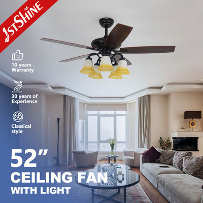 Ventilatore di soffitto tradizionale decorativo con lampada a motore CC a 6 velocità finitura nera opaca