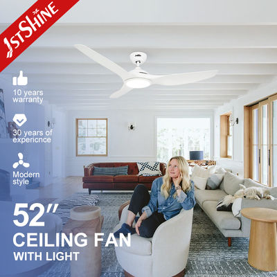 Ventilatore da soffitto da 52 pollici con motore DC ad alta velocità Luce LED opzionale Ideale per residenziale e commerciale