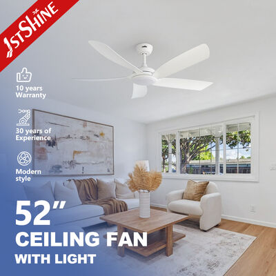 Buon prezzo Ventilatore di soffitto moderno da 52 pollici con luce con motore silenzioso a corrente continua e 5 lame ABS in linea