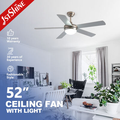 Buon prezzo Ventilatore di soffitto d'argento moderno da 52 pollici con luce a LED a 3 colori e potente motore a corrente alternata in linea